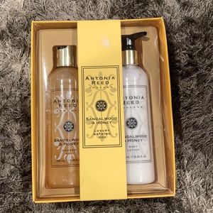 Antonia Reed luxury bathing duo